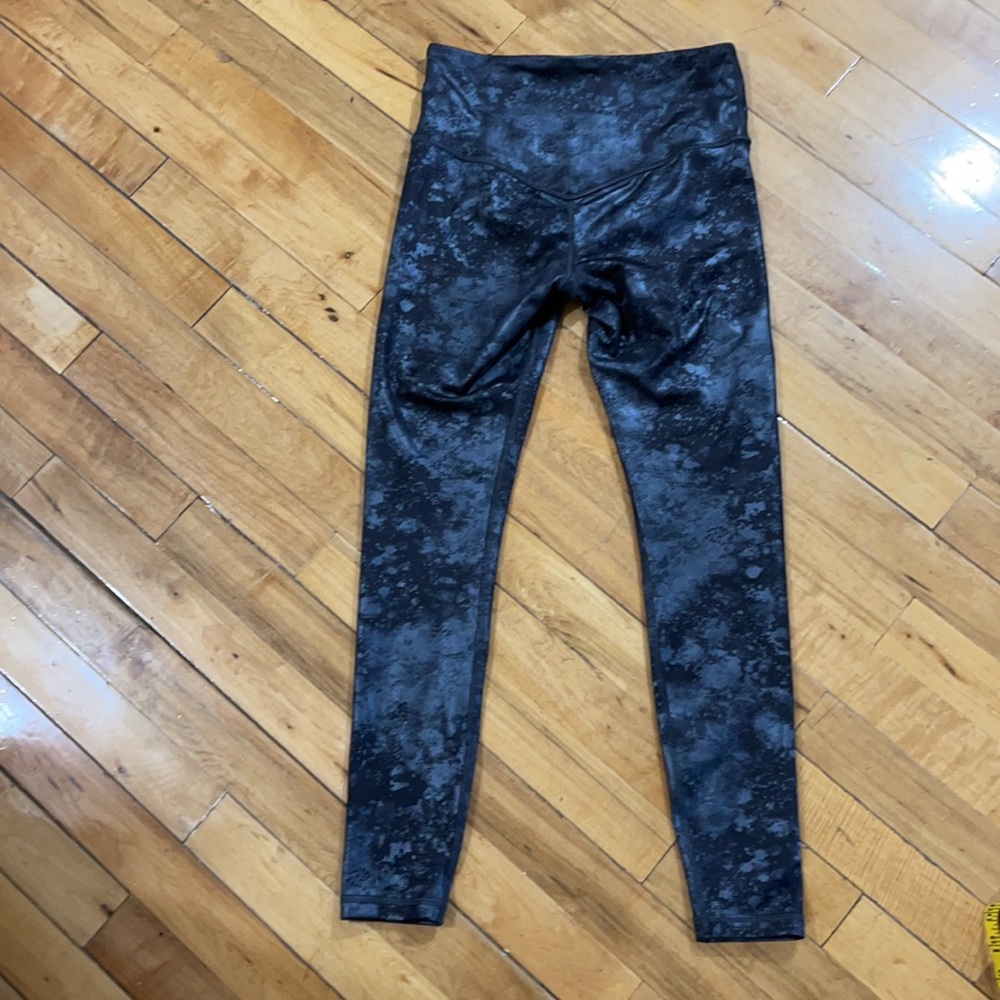 Athleta High Rise Elation Misty Lace Tight Small - Picture 5 of 6